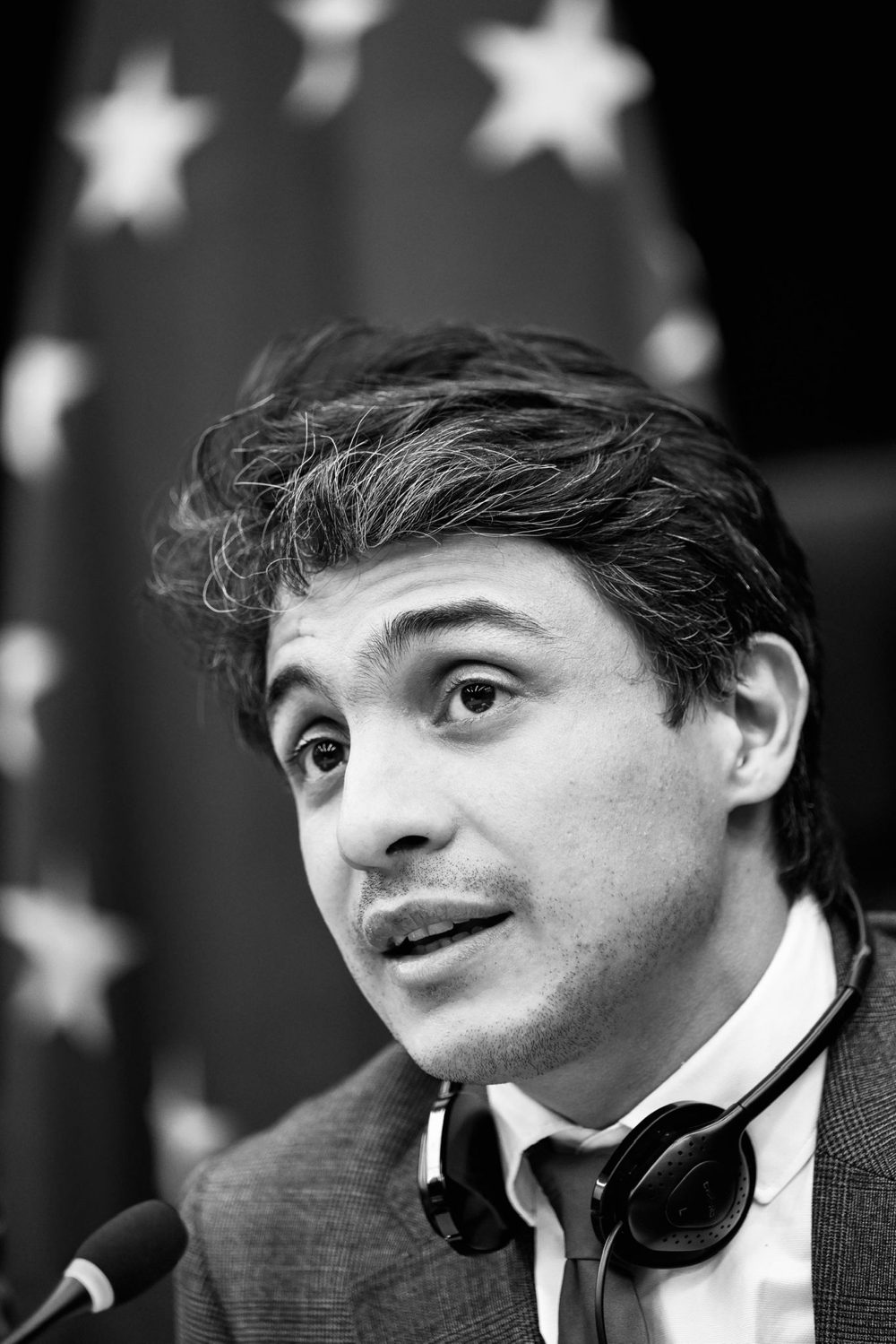 Retrato de Lorent Saleh en el Parlamento Europeo